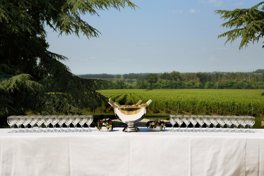 Chateau Fombrauge Saint-Christophe-des-Bardes Exterior foto